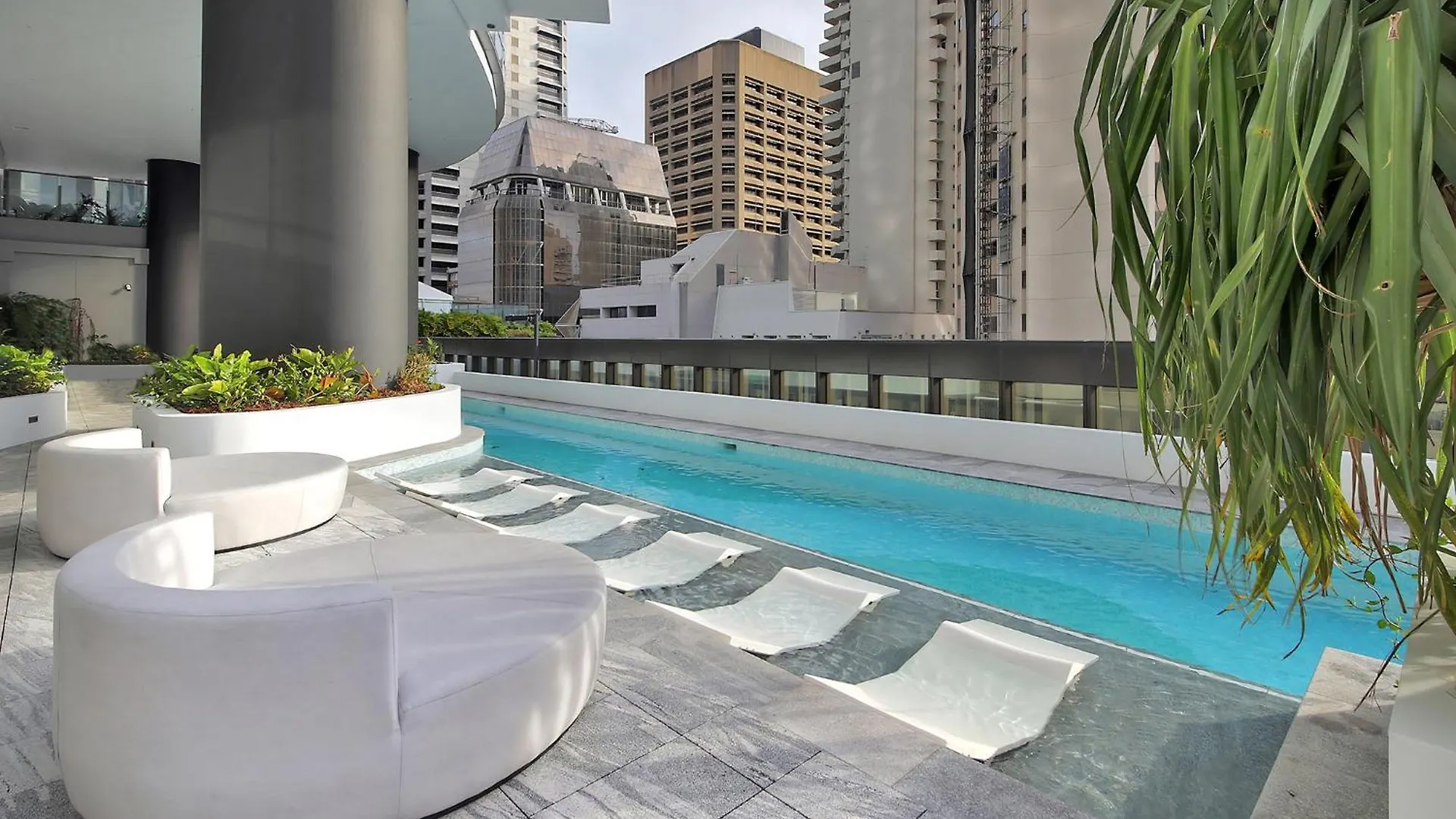 Apartment Sky High Zen At Queens Wharf Level 59 Brisbane