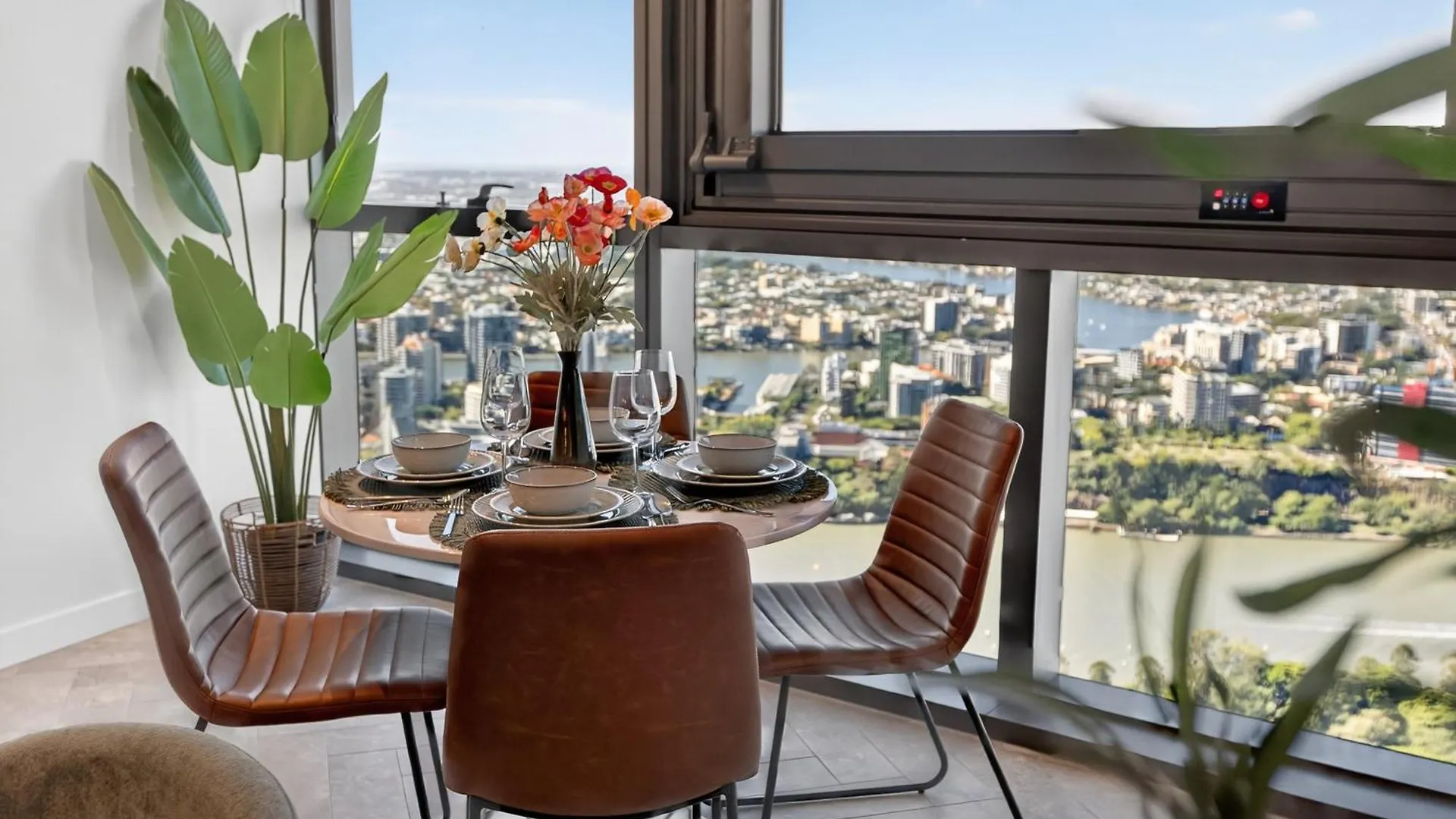 בריסביין Sky High Zen At Queens Wharf Level 59